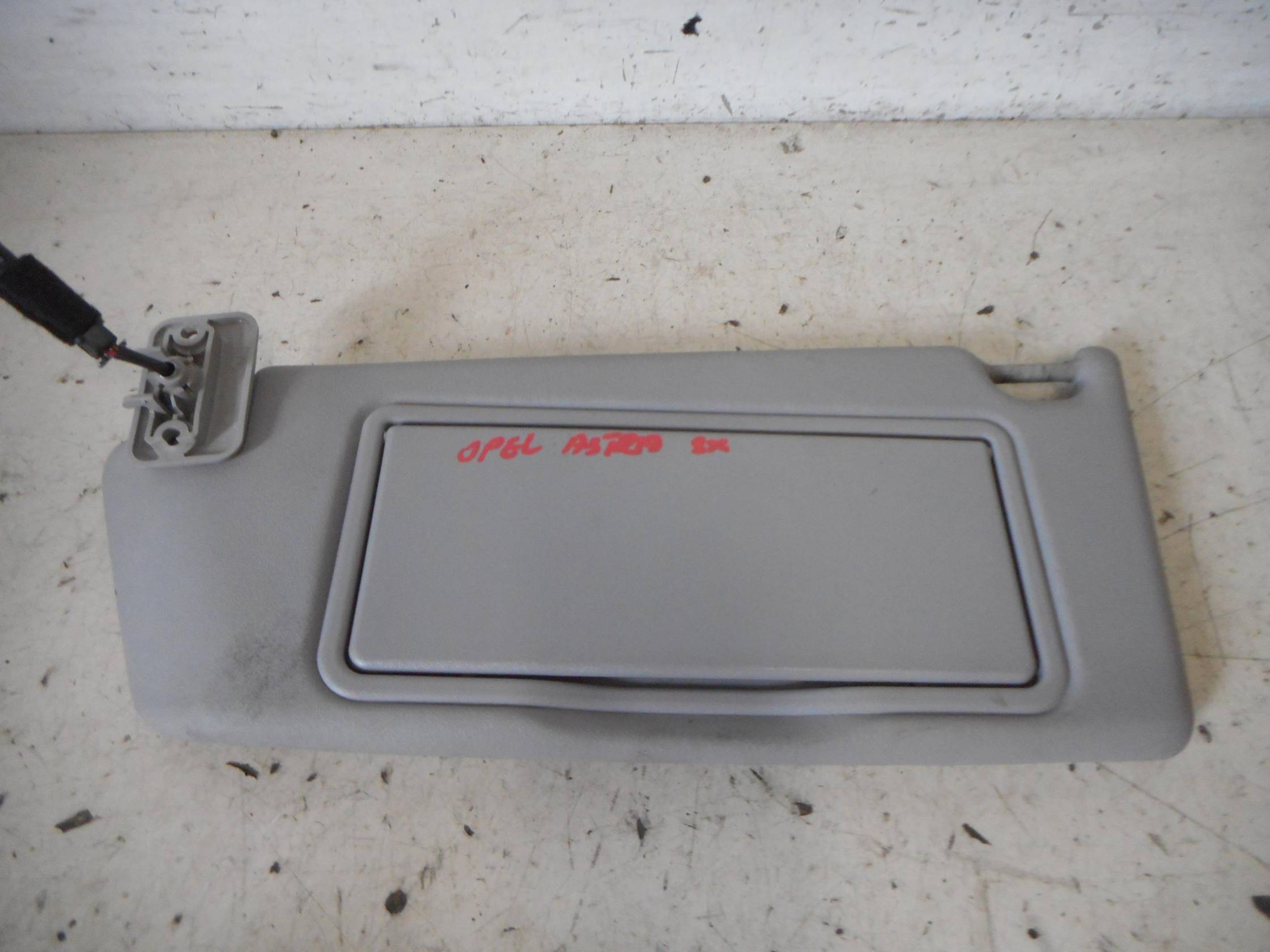 Aletta parasole parabrezza sx.